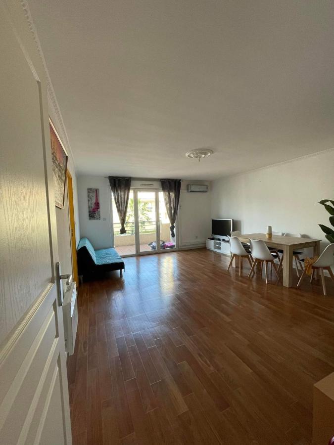 Chhun Apartment ดรากิญญ็อง ภายนอก รูปภาพ